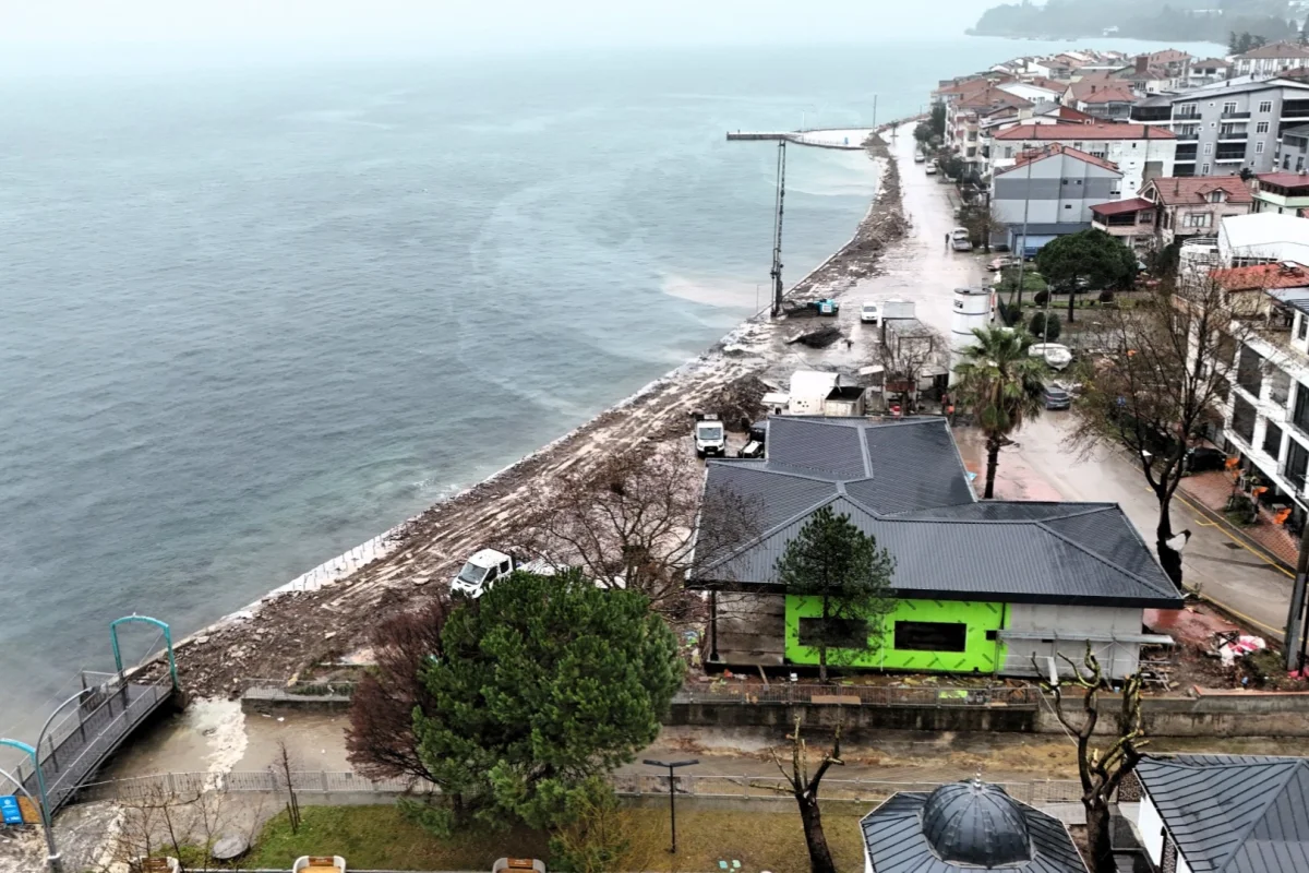 Kocaeli Ulaşlı Sahili Dalga Kırıcıyla Korunacak