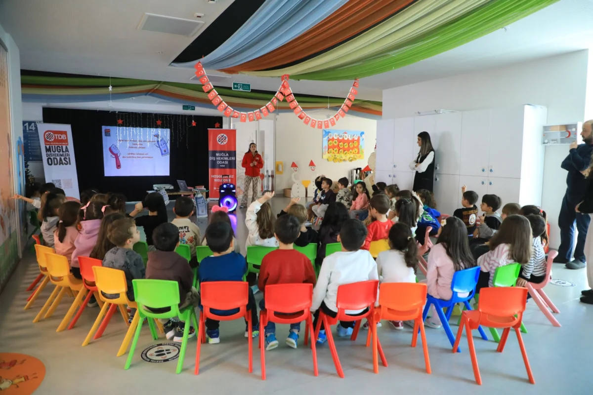 Muğla’da Emin Eller Gündüz Bakımevi’nde Ağız ve Diş Sağlığı Eğitimi