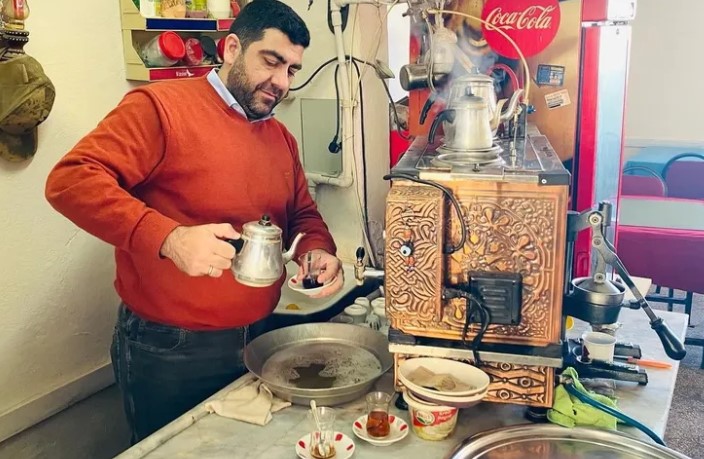 Mardin'de Halkın İçinde Bir Başkan
