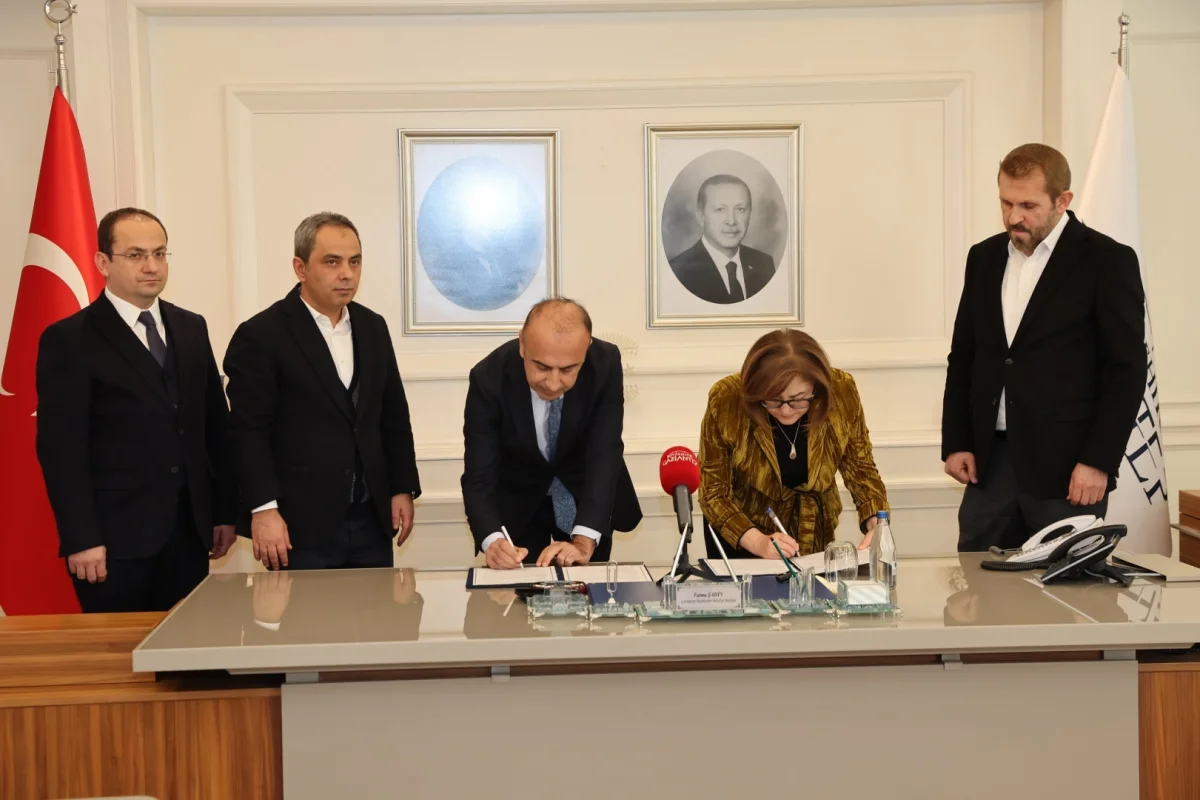 Gaziantep’ten Adıyaman Üniversitesi’ne Yeni Spor Tesisi Desteği