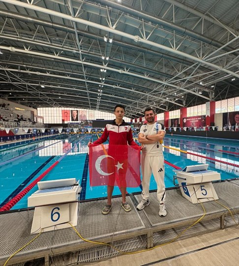 Sarhanlı'nın Üç Altın Madalyasıyla Türkiye Şampiyonluğu

