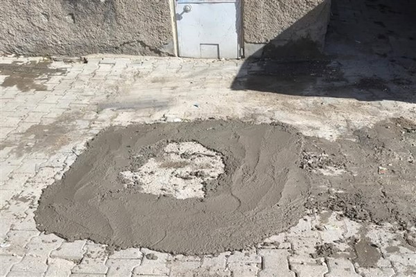 Mazıdağı Belediyesi'nden bozuk sokaklarda betonlama ve onarım çalışması