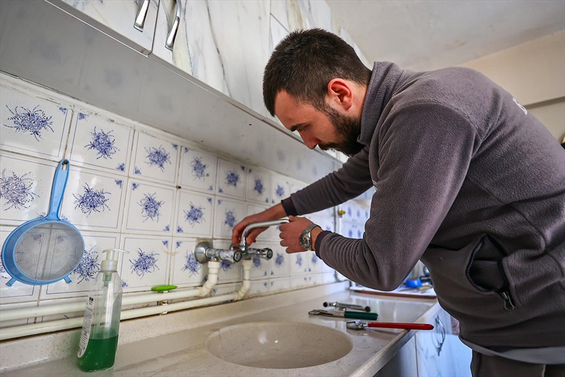 Denizli'de Yaşlılara Ücretsiz Ev Tamiratı
