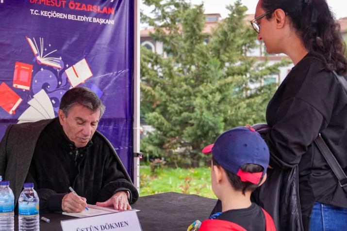 Keçiören'de İlk Kitap Günü Coşkusu
