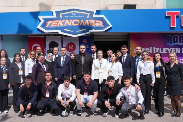 Ankara'da Robot Yarışması Şampiyonları Belli Oldu
