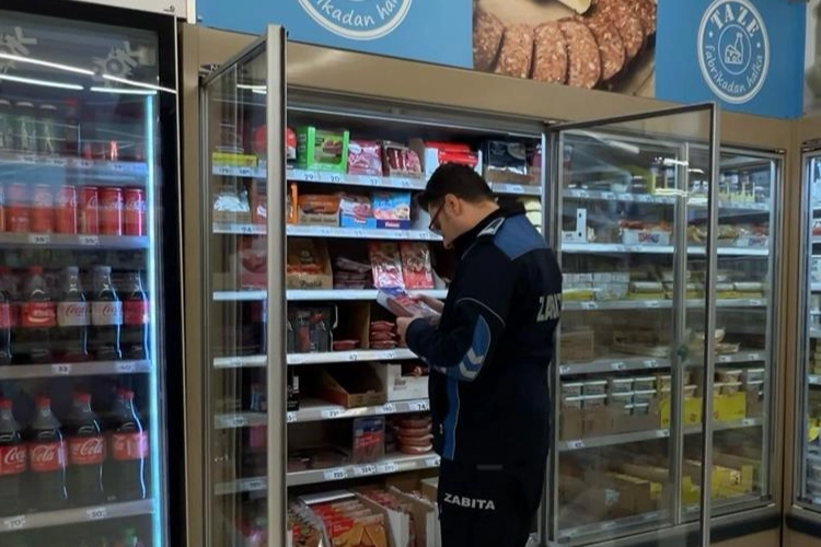 İnegöl Zabıtası: Marketlerde 7/24 Sağlık Denetimi
