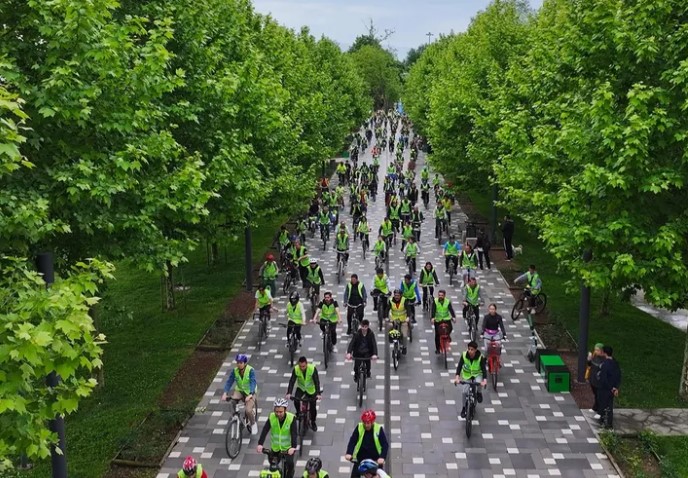 Sakarya'da Trafik Bilinci Bisiklet Turuyla Destekleniyor
