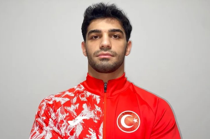 Eren Ülkü, Avrupa Güreş Şampiyonası'nda Türkiye'yi Temsil Edecek

