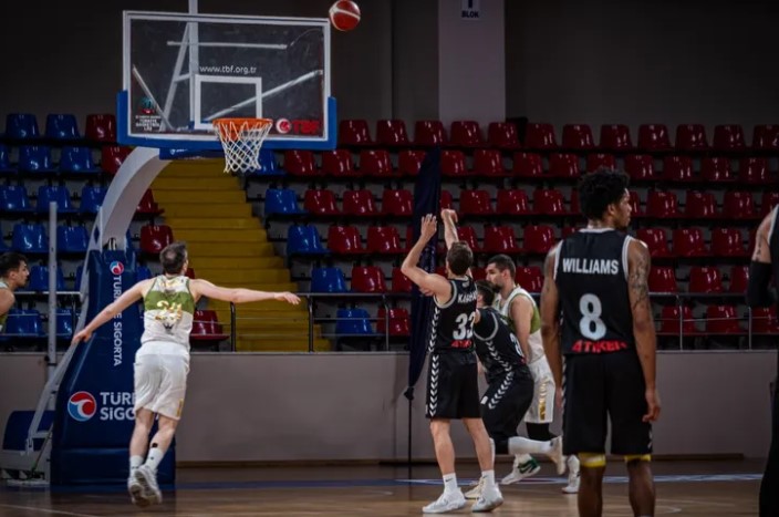 Konya Bld. Play-off'ta!
