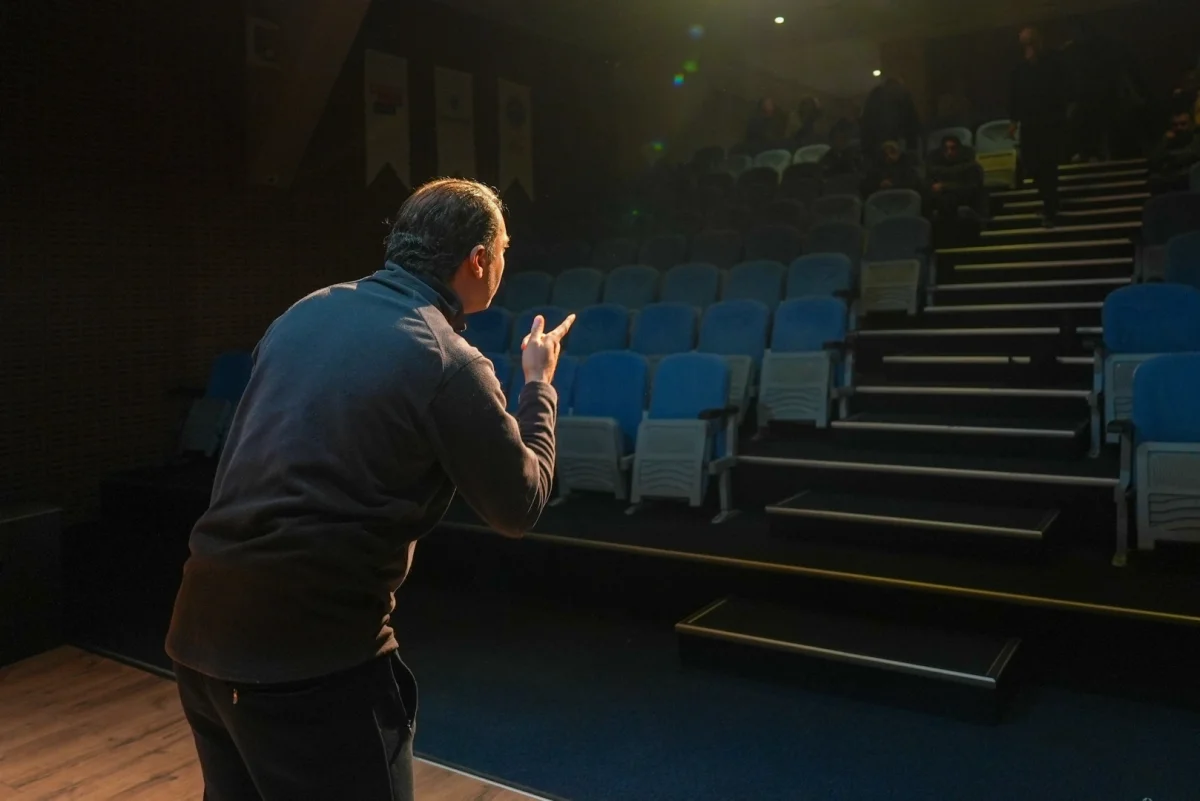 Maltepe’den Tiyatro Sanatçılarına Destek Eli