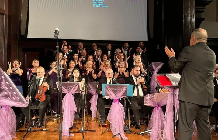Vatan Korosu New York'ta coşkulu konser verdi
