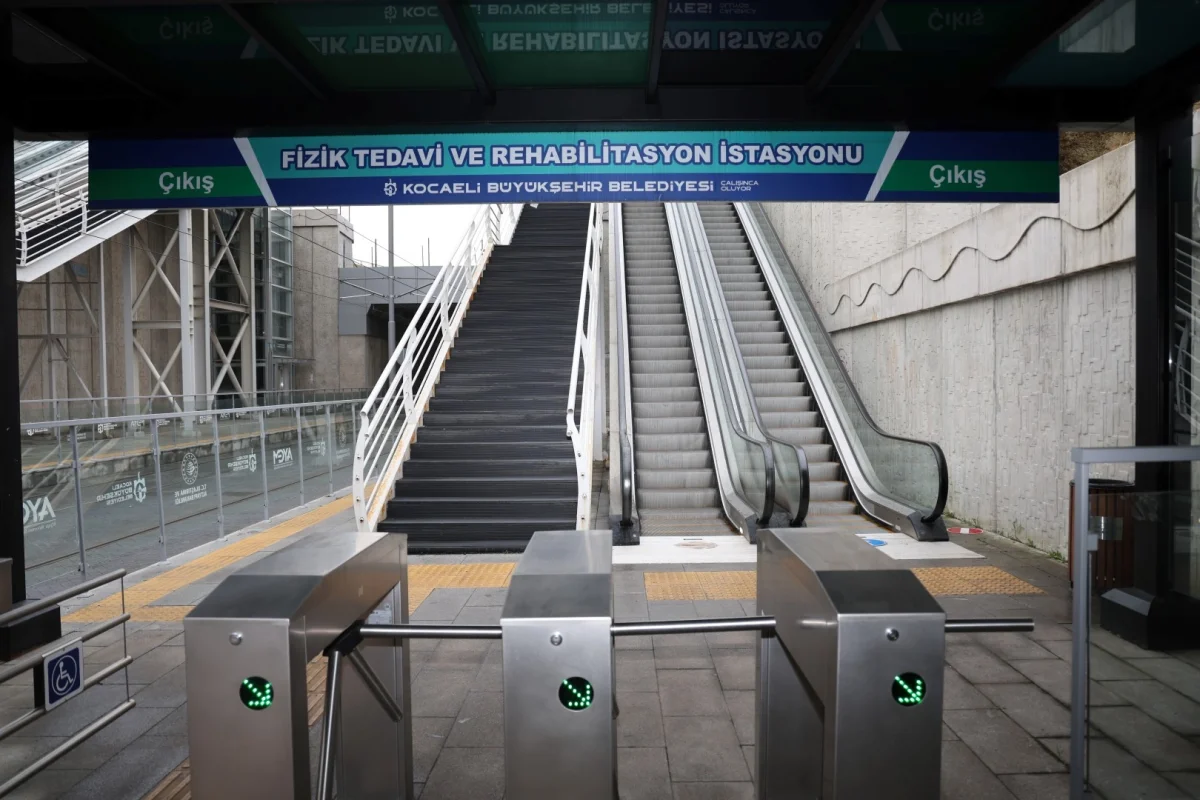 Büyükşehir’den Yürüyen Merdivenlerde Bakım Hamlesi