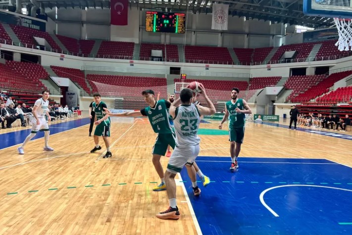 Karatay Belediyespor, Basketbolda İkinci Galibiyetini Aldı
