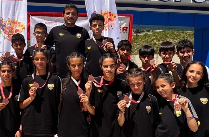 Bükmen'den U20 Atletizmde Altın Madalya
