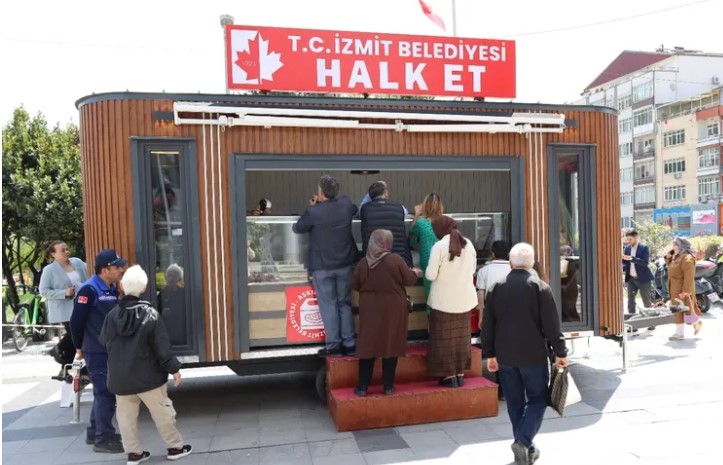 Uygun Fiyatlı Et, İzmit Meydanı'nda!
