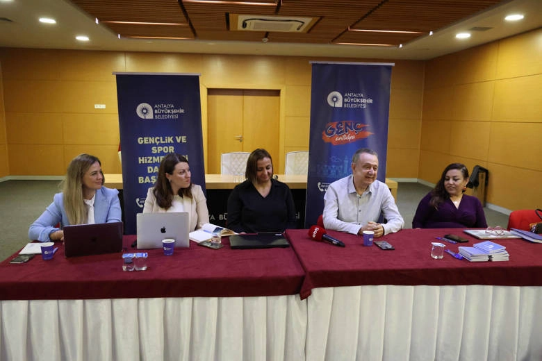 Antalya Büyükşehir, Genç Dostu Belediyecilik Endeksi Geliştiriyor

