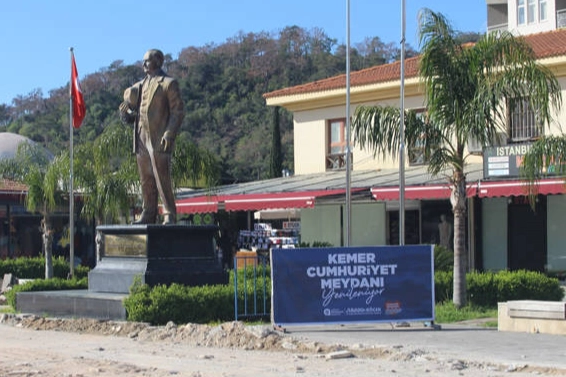 Kemer Meydanı Yaz İçin Yenileniyor
