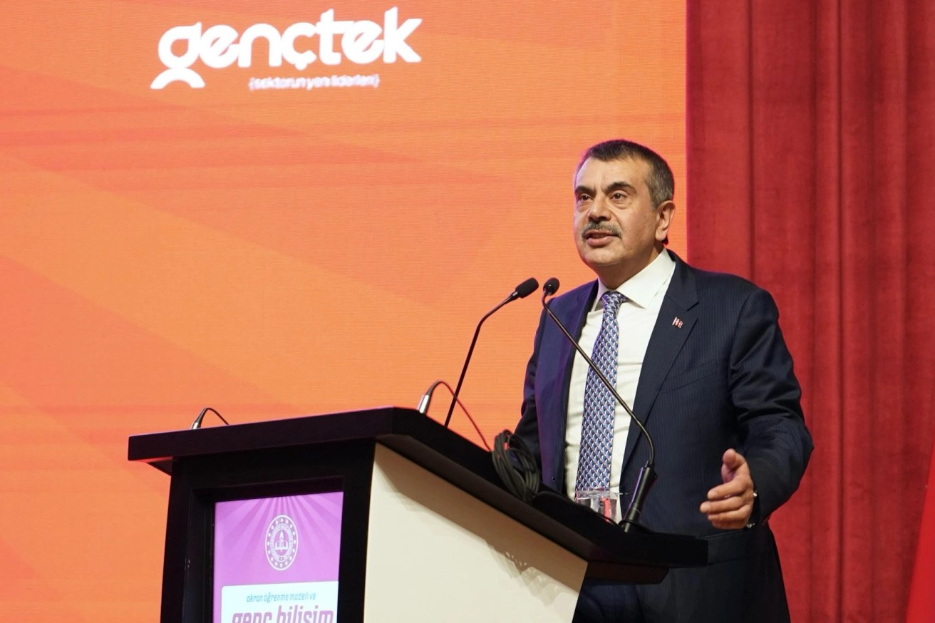 Tekin: Gençlere Yönelik Dijital Eğitim Vurgusu
