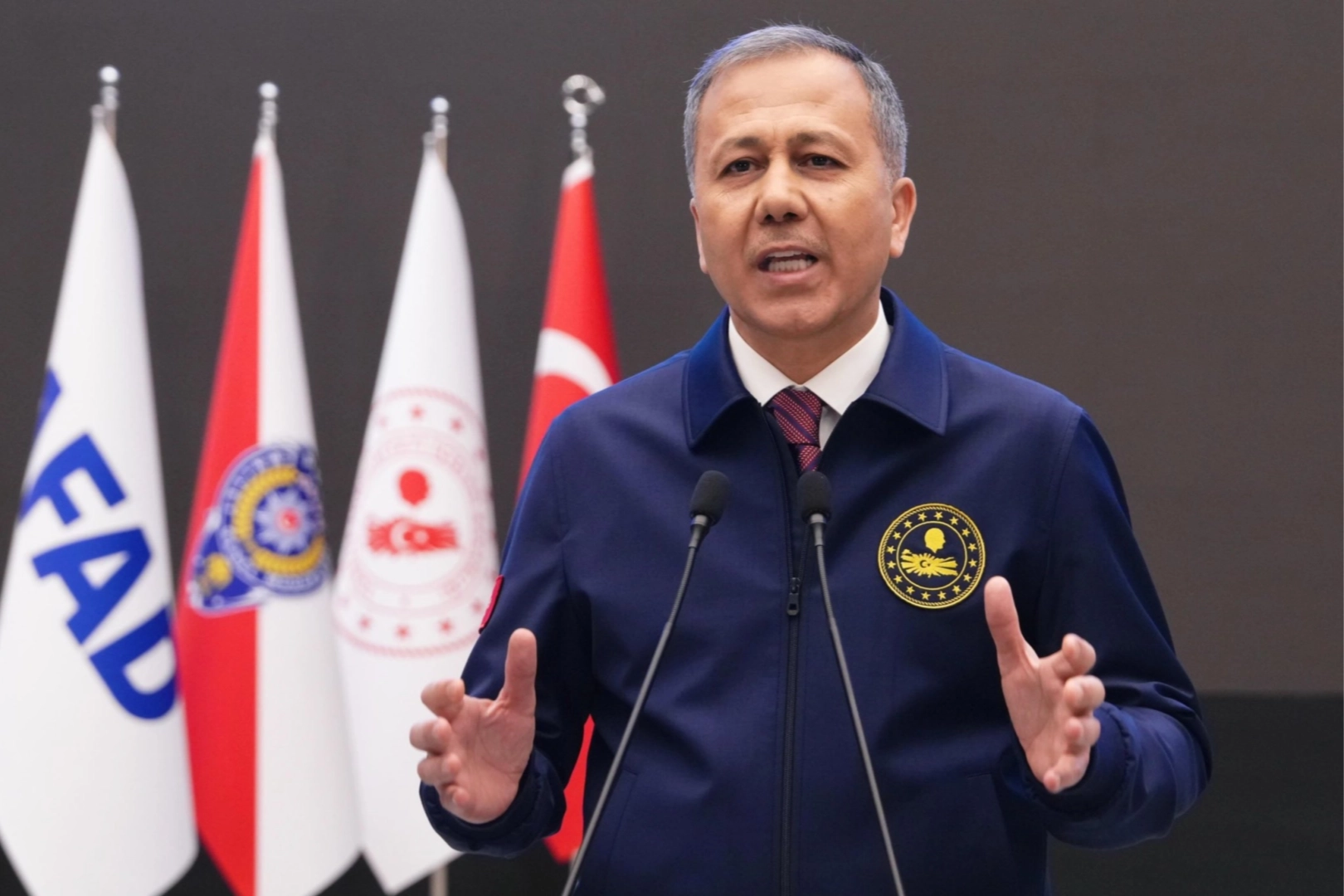 Yerlikaya: Deprem sonrası tarama çalışmaları sürüyor
