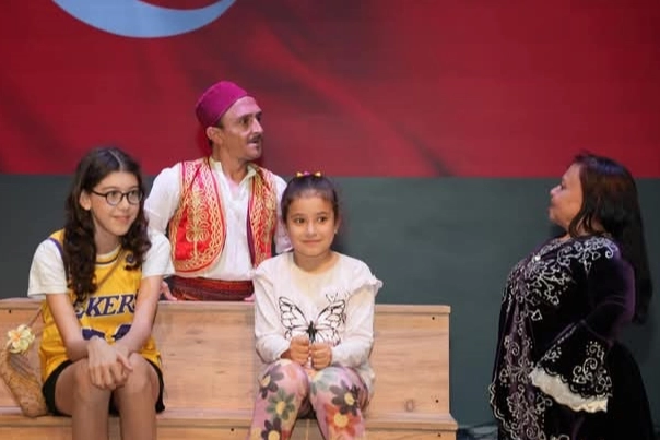 Gömüç'te Engelli Oyuncuların Tiyatro Sihirleri
