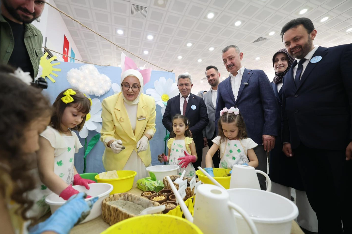 Büyükakın'dan KO-MEK'e övgü dolu sözler

