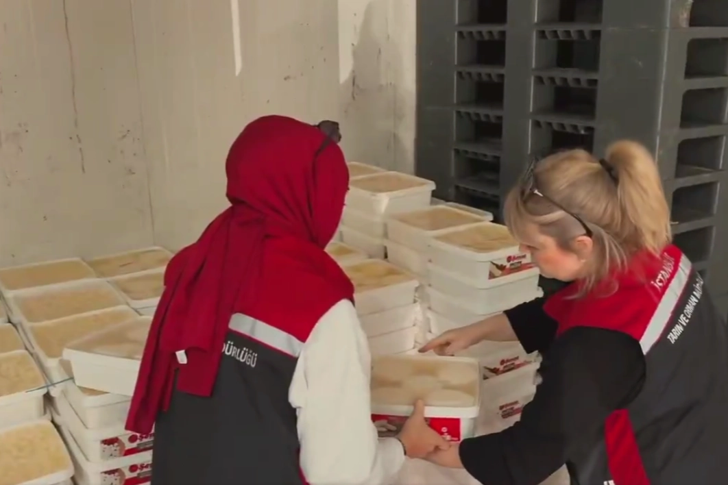 Bayrampaşa'da 35 Ton Peynir El Konuldu!

