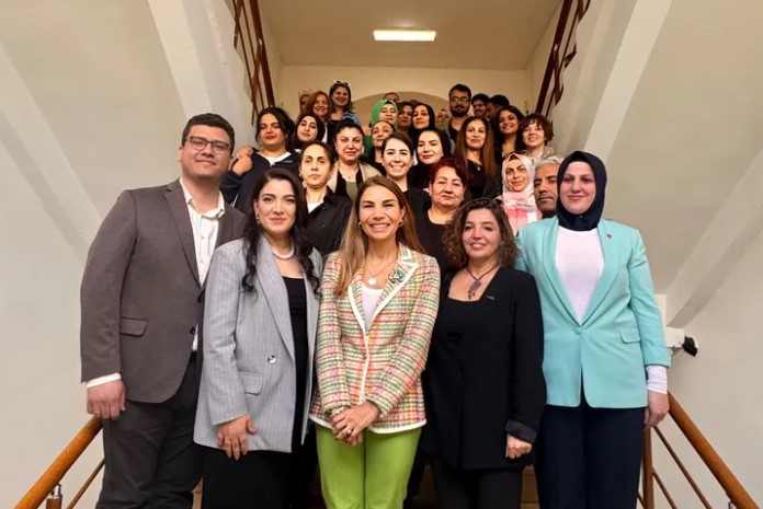 Diyarbakır'da Kadınlar Teknolojiyle Güçleniyor
