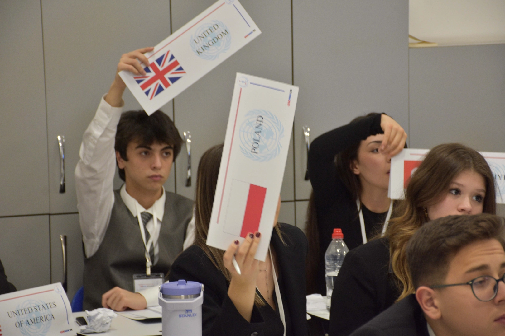 Bursa’da genç diplomatlar ÇEKMUN'da uluslararası gündemleri tartıştı