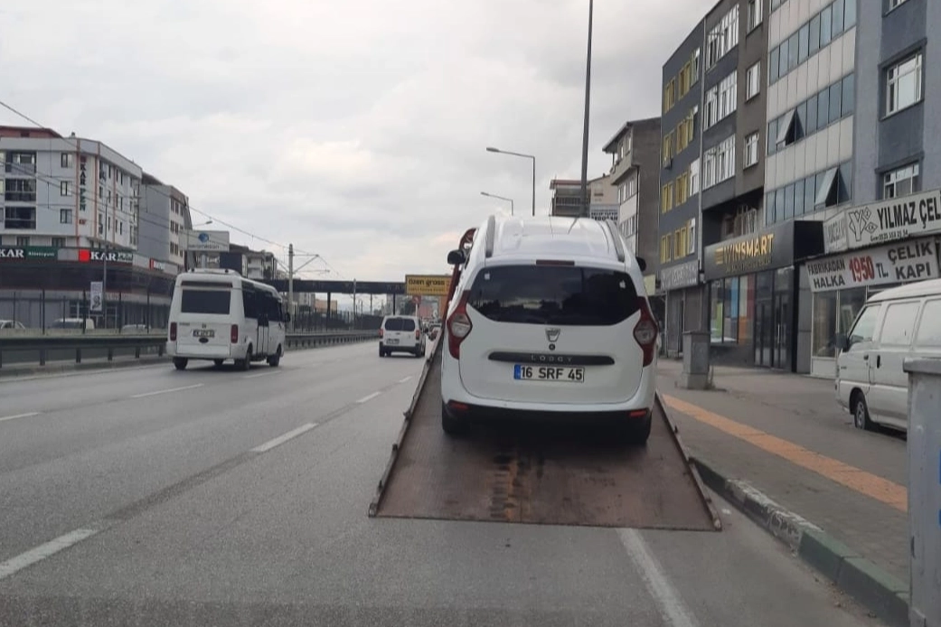 Bursa'da Martı TAG'e Taksicilerden Tepki
