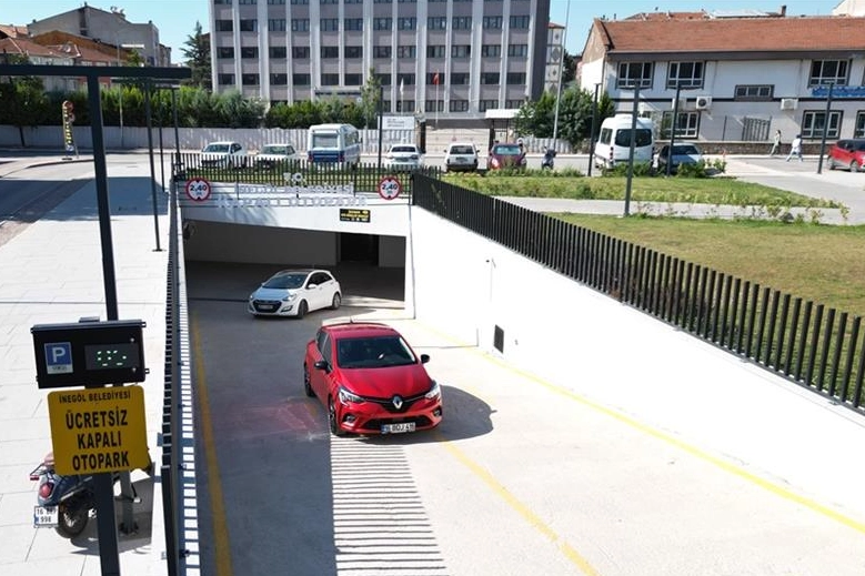 İnegöl'e 390 Araçlık Otopark Rahatlığı
