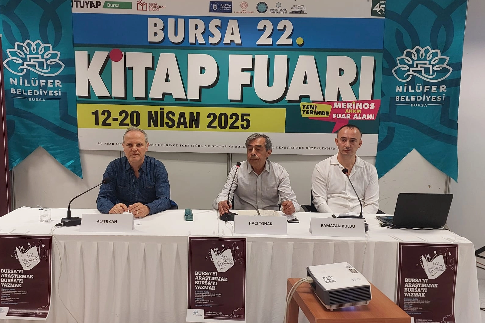 Bursa Araştırmacıları Kitap Fuarı'nda Buluştu
