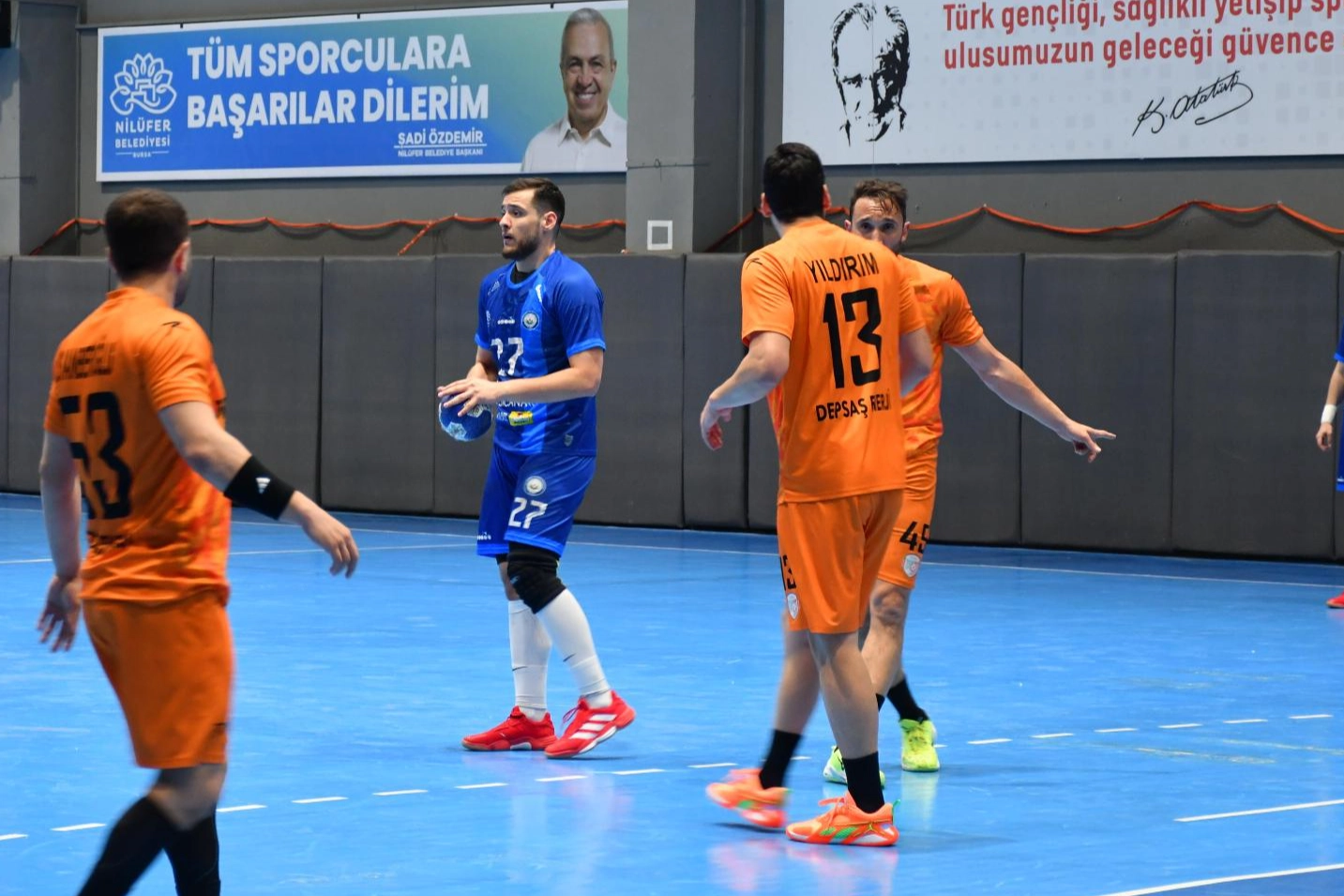 Nilüfer Belediyespor, Final Yolunda Avantajlı
