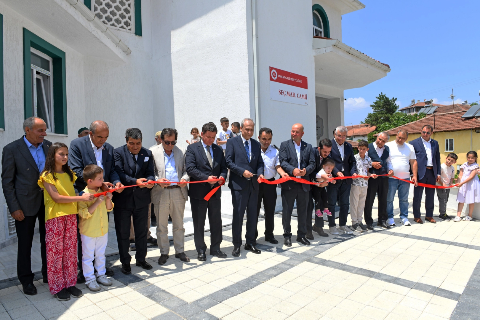 Osmangazi'de Yeni Cami İbadete Açıldı
