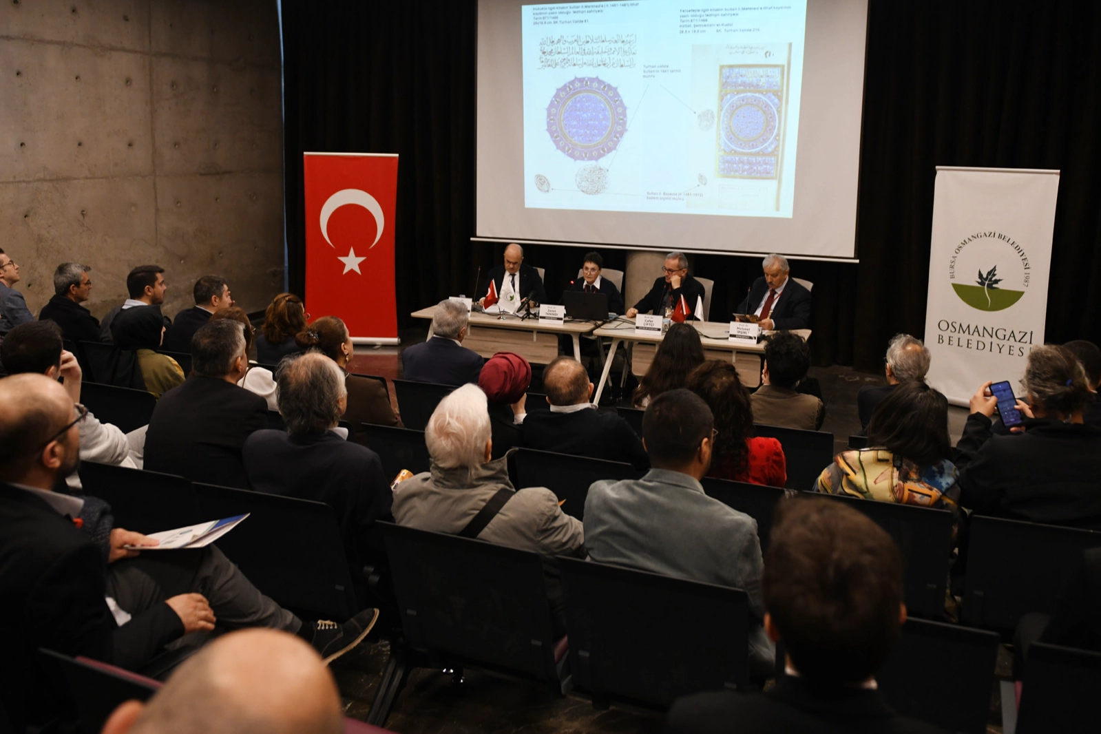 Bursa'da Osmanlı Sultanları Sempozyumu Sona Erdi
