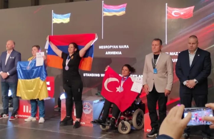 Gaziantep Sporcuları Dünya Şampiyonluklarını Kutluyor
