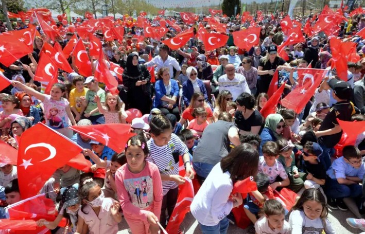 Konya'da Çocuk Şenliği: 23 Nisan'da Devr-i Alem Parkı'nda
