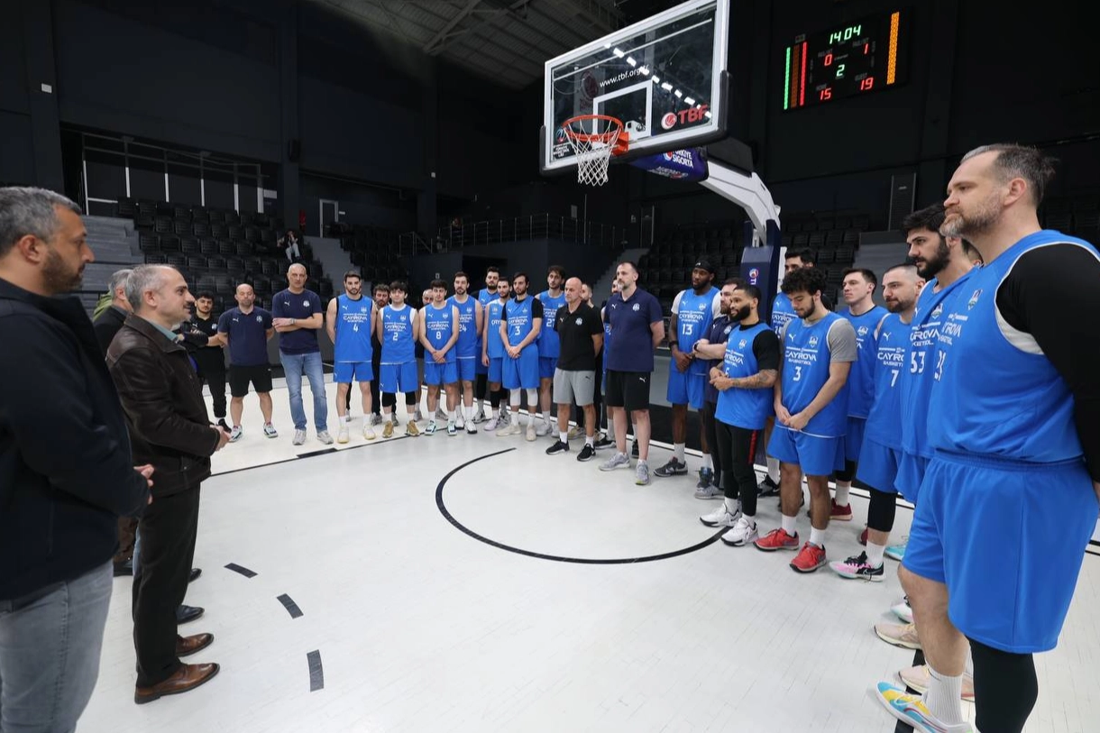 Çayırova Basketbol Takımı'na Başkan'dan Play-off Desteği
