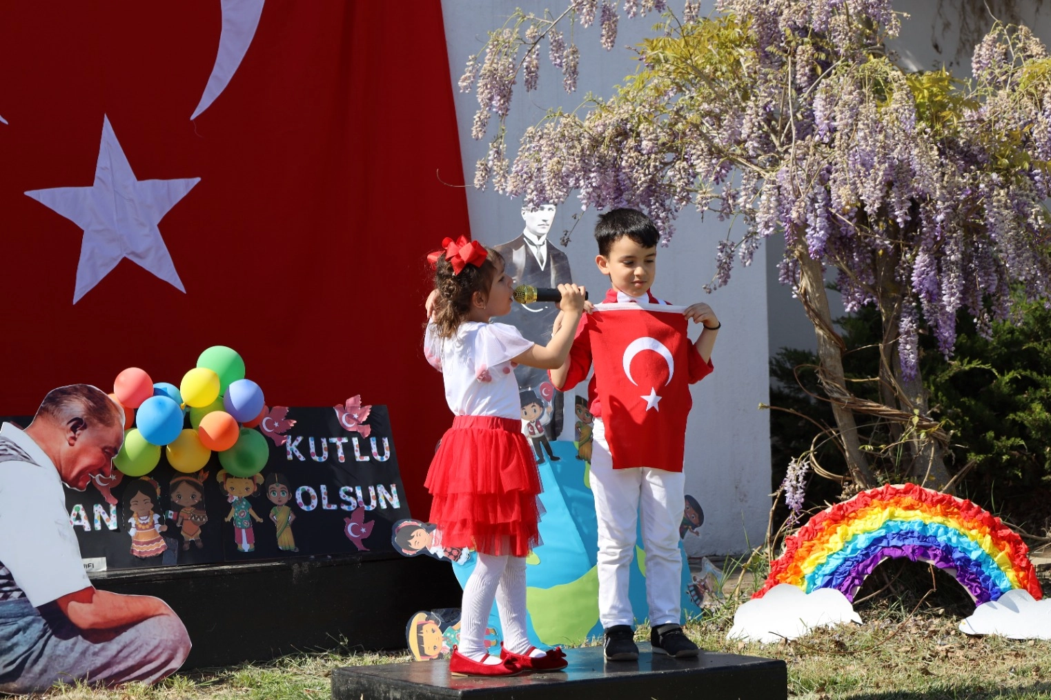 Çınar Çocuk Evleri'nde 23 Nisan coşkusu
