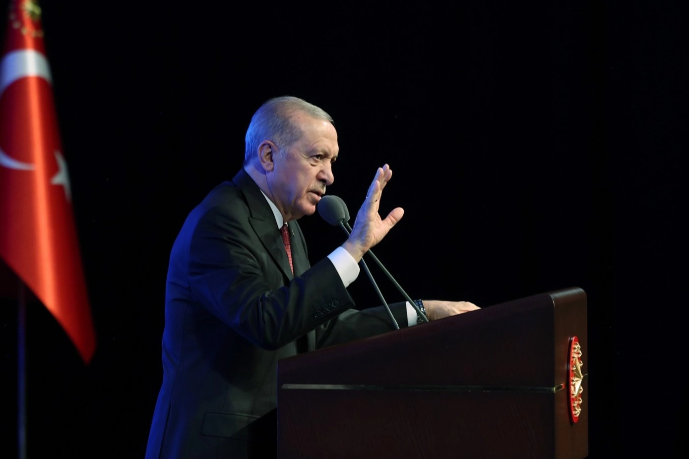 Erdoğan: Yeni Sivil Anayasa Çağrısı
