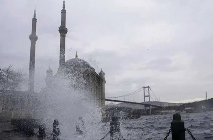 Marmara'da Kuvvetli Rüzgar Uyarısı!
