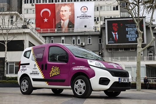 Denizli'de Anneler İçin Aile Taksi Desteği
