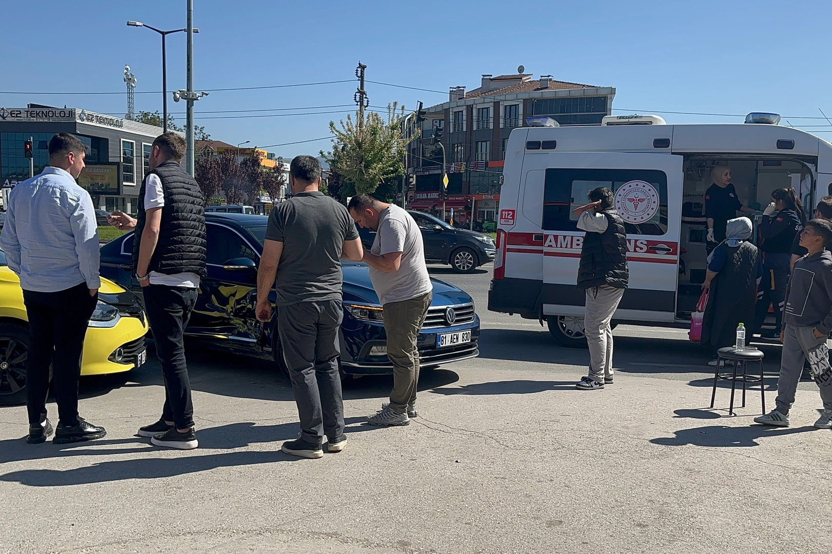 Düzce'de Kavşak Kazası: 1 Yaralı

