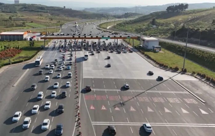 Bayramda 8,4 Milyon Araç Otoyollardan Geçti
