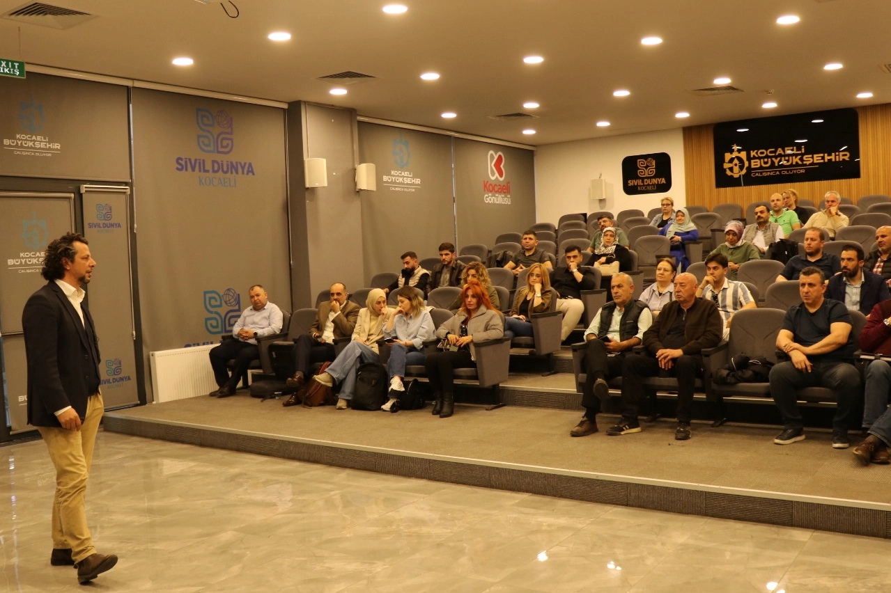 Kocaeli'nde Esnaf Akademisi Başladı
