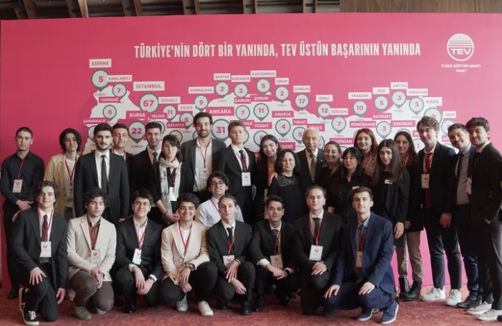 TEV'in Yeni Yönetim Ekibi Göreve Başladı
