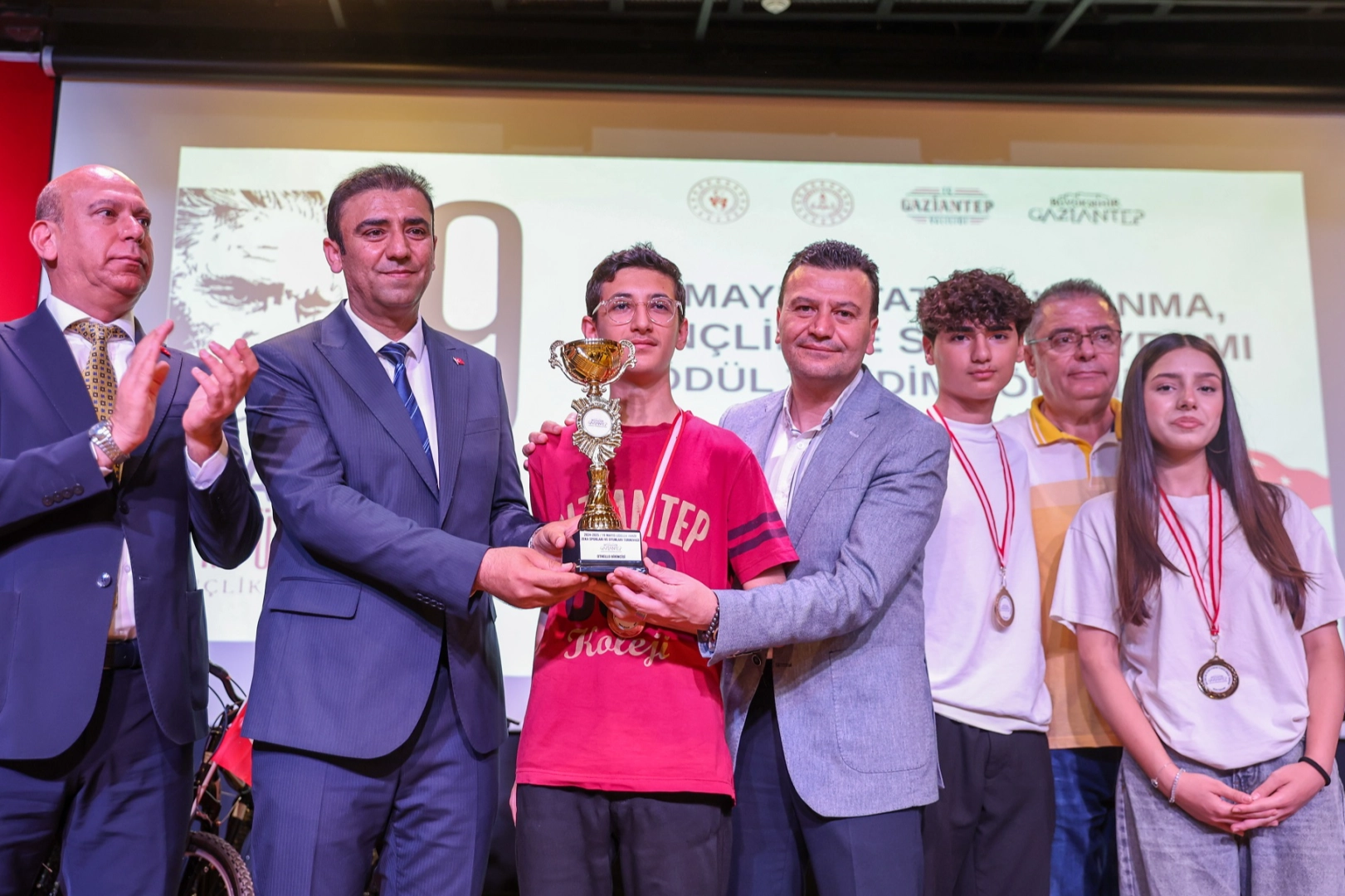 Gaziantep'te 19 Mayıs Spor Etkinlikleri Ödüllendirildi
