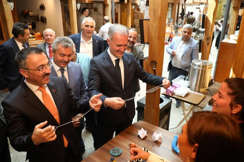 İnegöl'de Geçmişten Günümüze Oyuncak Sergisi
