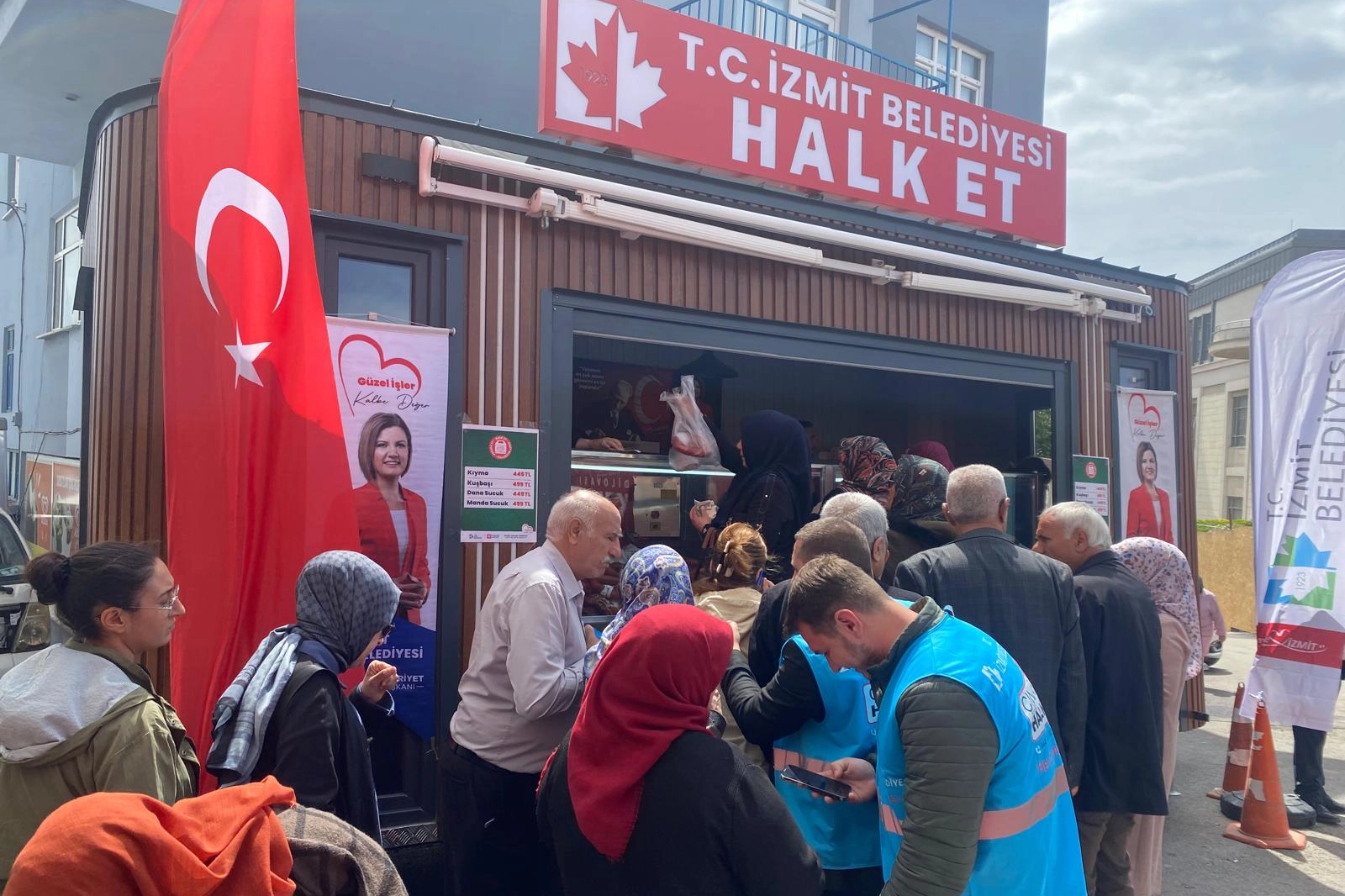 Uygun Fiyatlı Halk Et, Dilovası'nda
