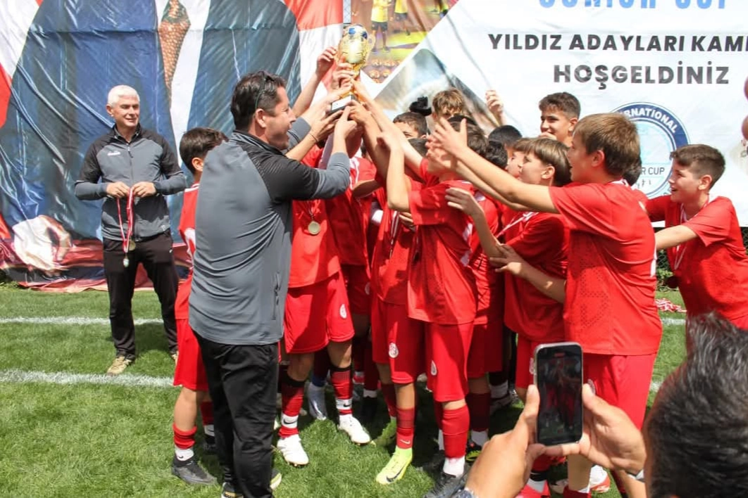 International Junior Cup'ta 2. Etap Başladı
