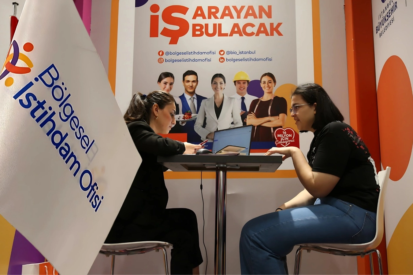 İBB İstihdam Ofisi Beykoz'da İş Arayanlarla Buluşuyor
